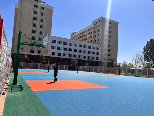 石家庄东华铁路学校篮球场